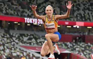 Ukraine's Olha Saladukha competes in the women's 800-meter heats in the Tokyo Olympics July 30, 2021. [Andrej Isakovic/AFP]