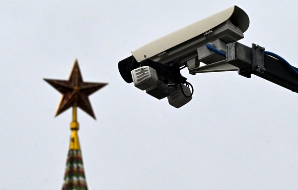Migrants in Russian capital face mandatory tracking under new law