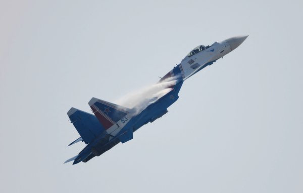 Украина наносит исторический удар по авиации РФ в небе над Курском