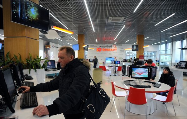Russia unplugged: How internet blackouts are isolating a nation