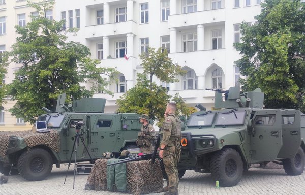 Польша защищает своих добровольцев, воюющих в Украине