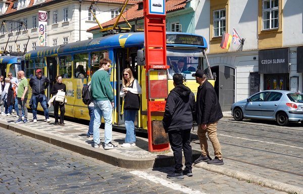 Work, taxes and resilience fuel the Ukrainian contribution to Czech life