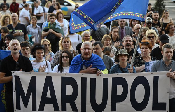 В условиях оккупации в Мариуполе растут только кладбища