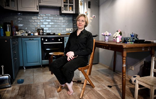 Российские учителя под давлением: Кремль превращает классы в идеологические центры