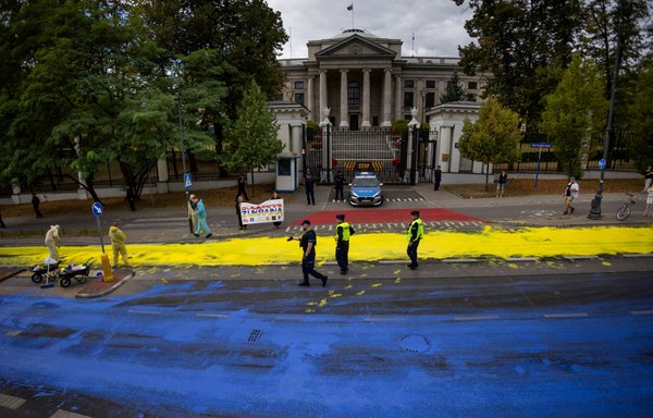 Польша действует, чтобы убрать российское посольство из варшавского «коридора власти»
