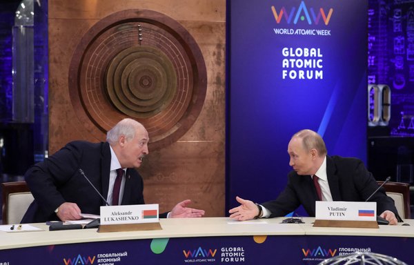 Опасный путь: Беларусь строит завод для российской войны