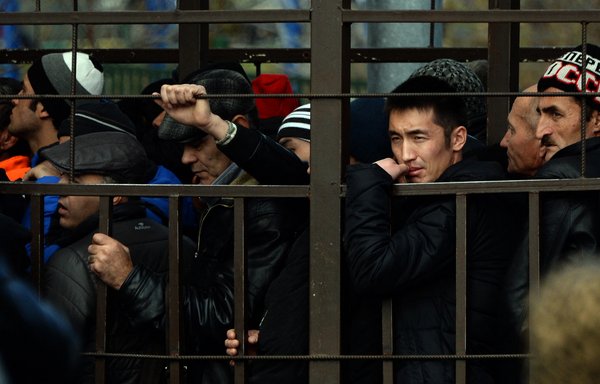 Tashkent seeks answers as Uzbek migrant dies after Russian police raid