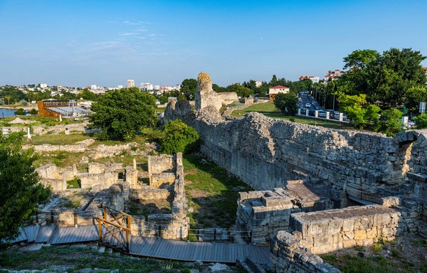 EU sets precedent: Russian scholar faces extradition over Crimea excavations