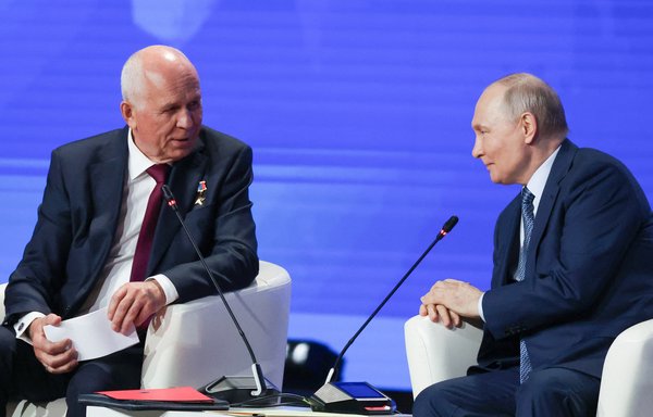 Россия пытается присвоить одно из крупнейших в мире месторождений марганца