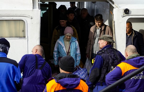 Без света, еды и выхода: Олешки в российской блокаде
