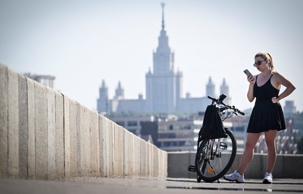 Russia's young are applying their way out